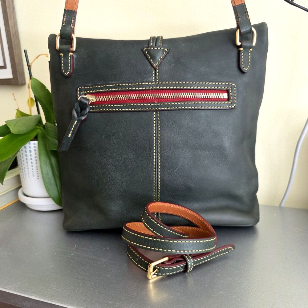Dooney & Bourke Toggle Crossbody Bag Green Xtra Strap EUC Florentine Leather - Picture 2 of 15